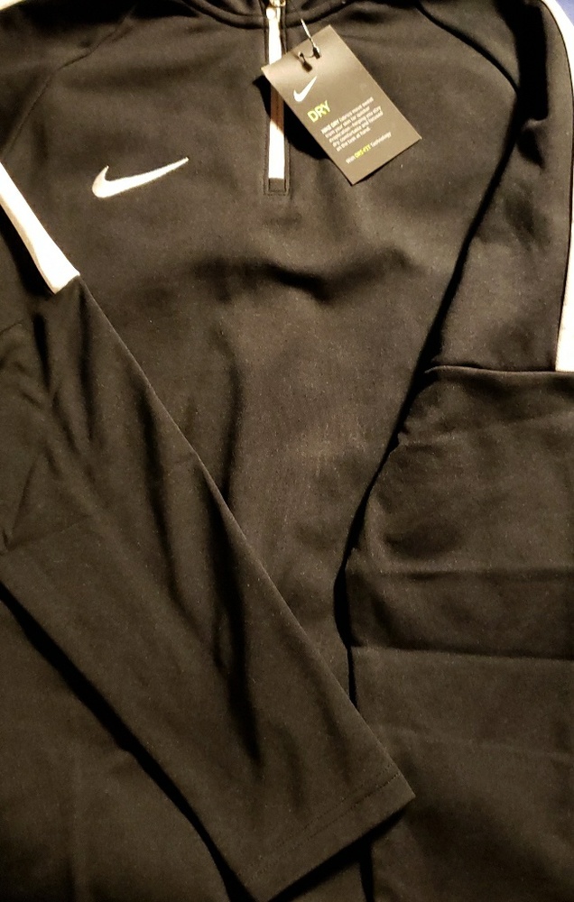 Nike athletic top unisex extra large hi hey